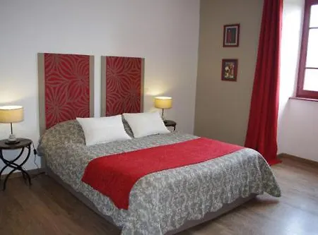 La Haute Maurelle Bed & Breakfast *