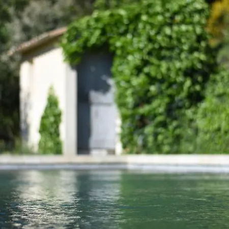La Haute Maurelle Bed & Breakfast *